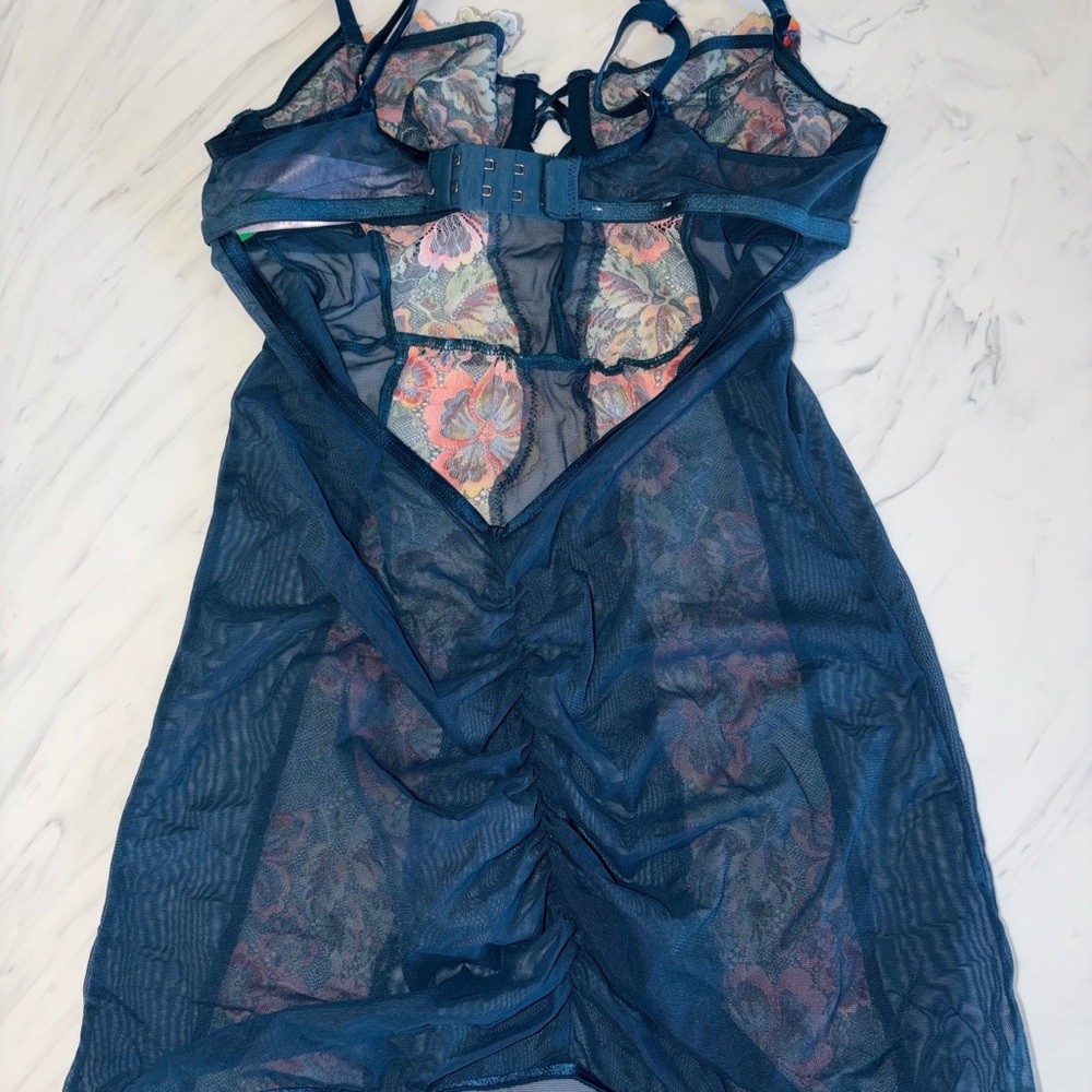 Savage X Fenty Underwire chemise slip lace sheer floral lingerie negligee xs - Picture 3 of 5